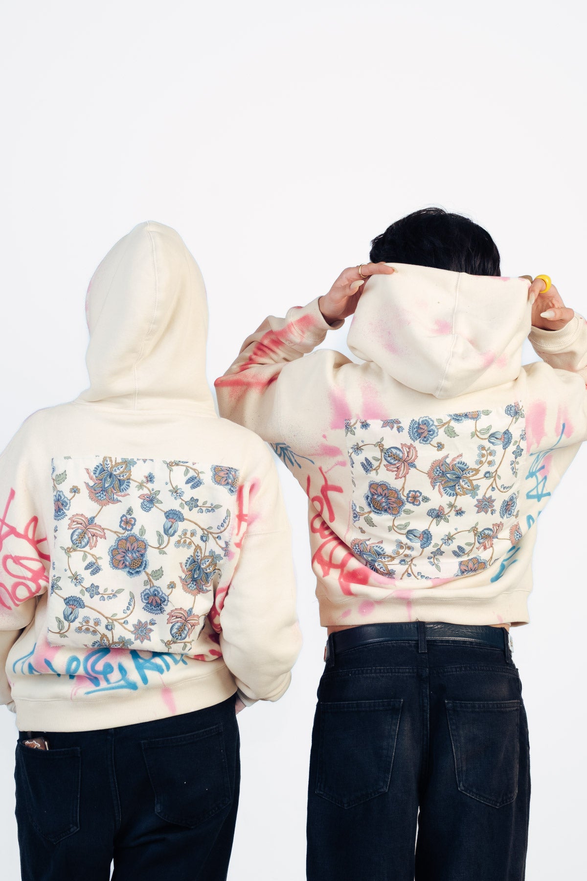 Sudadera graffiti flores