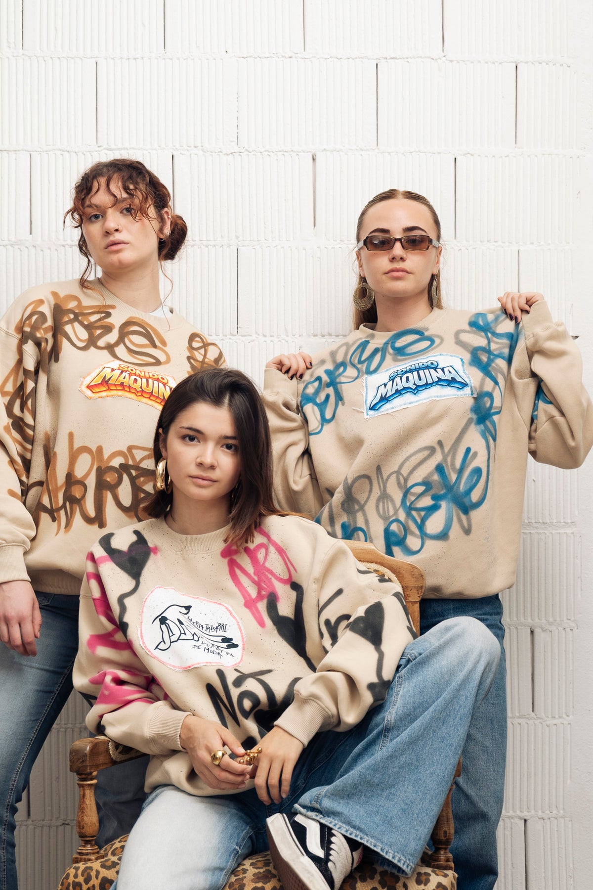 A. Sonido Máquina Sweatshirt – Naranja