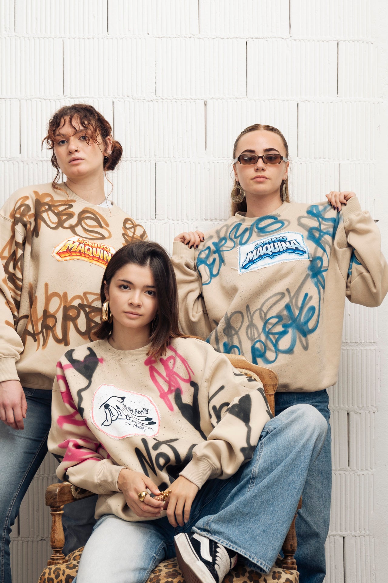 A. Sonido Máquina Sweatshirt – Naranja