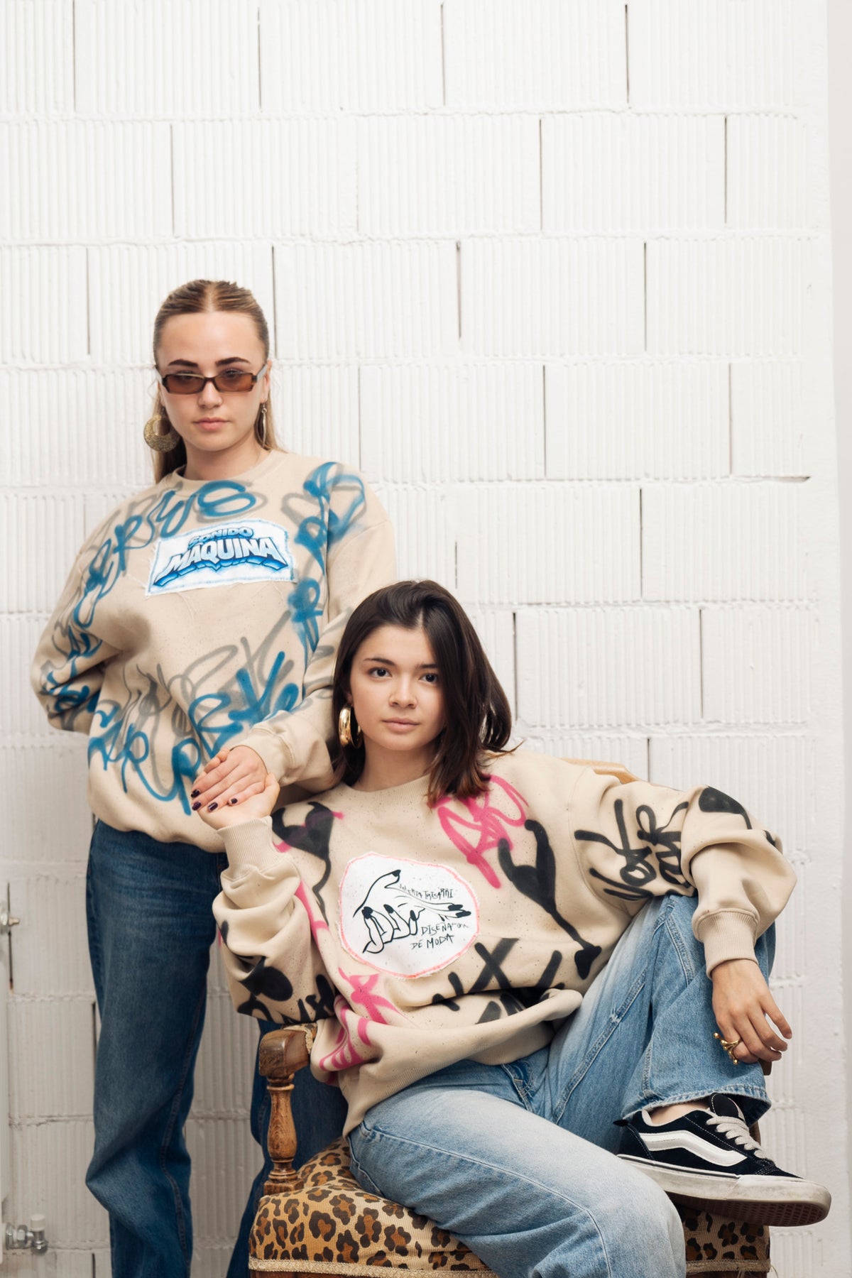 A. Sonido Máquina Sweatshirt – Azul