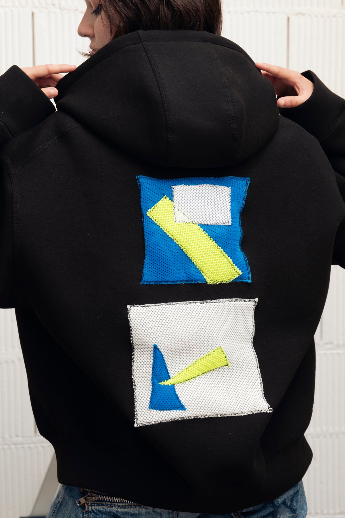 A. Sudadera NeoBlack Tiles 90